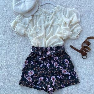 WILD FABLE Womens Floral High Rise Shorts SzM Prairie Meadow Valley Cottagecore